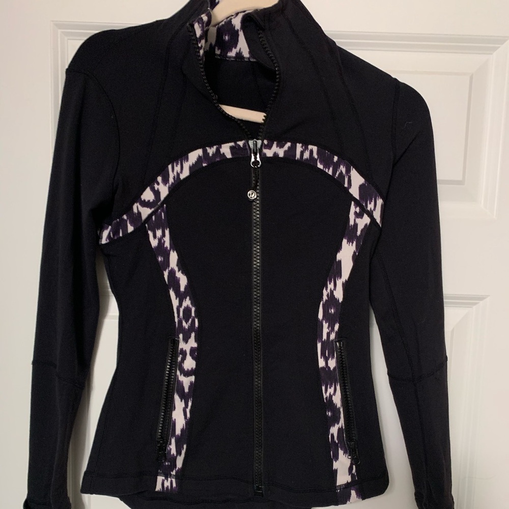 Define Lululemon jacket